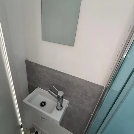 Apartment Garden Flat 2&parking *